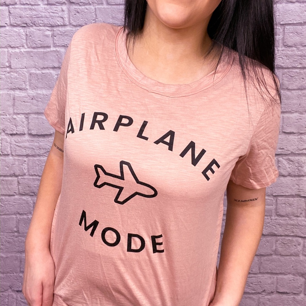 🌀✈️ AIRPLANE MODE TEE SHIRT🦋 - Picture 3 of 4